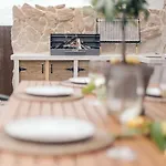 O Lar De Laura Casa Familiar Escapada Tranquila Con Piscina Y Sala De Juegos Cerca De Vigo