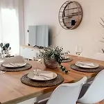 O Lar De Laura Casa Familiar Escapada Tranquila Con Piscina Y Sala De Juegos Cerca De Dom wakacyjny Vigo