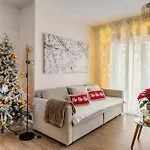 O Lar De Laura Casa Familiar Escapada Tranquila Con Piscina Y Sala De Juegos Cerca De *