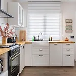 O Lar De Laura Casa Familiar Escapada Tranquila Con Piscina Y Sala De Juegos Cerca De