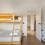 Dom wakacyjny O Lar De Laura Casa Familiar Escapada Tranquila Con Piscina Y Sala De Juegos Cerca De Vigo