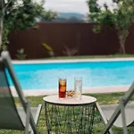 Dom wakacyjny O Lar De Laura Casa Familiar Escapada Tranquila Con Piscina Y Sala De Juegos Cerca De