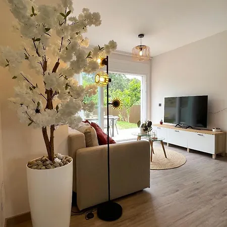 펜션 O Lar De Laura Casa Familiar Escapada Tranquila Con Piscina Y Sala De Juegos Cerca De 비고