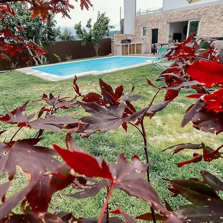 펜션 O Lar De Laura Casa Familiar Escapada Tranquila Con Piscina Y Sala De Juegos Cerca De *