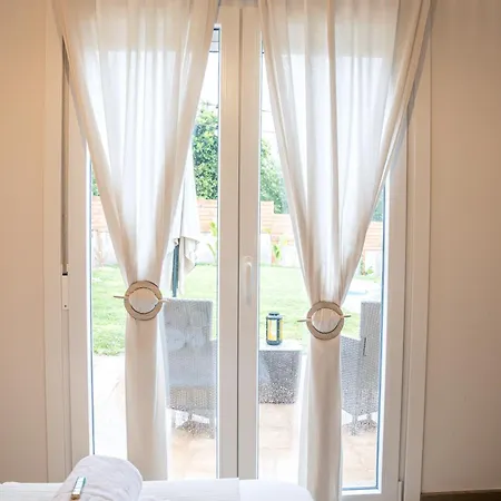 O Lar De Laura Casa Familiar Escapada Tranquila Con Piscina Y Sala De Juegos Cerca De 펜션 비고