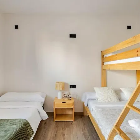 펜션 O Lar De Laura Casa Familiar Escapada Tranquila Con Piscina Y Sala De Juegos Cerca De 비고