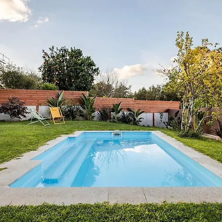 O Lar De Laura Casa Familiar Escapada Tranquila Con Piscina Y Sala De Juegos Cerca De *