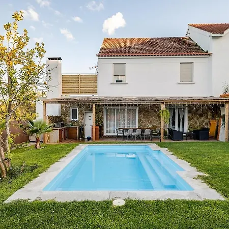 O Lar De Laura Casa Familiar Escapada Tranquila Con Piscina Y Sala De Juegos Cerca De Vigo