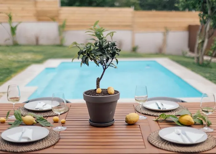 Tatil Evi O Lar De Laura Casa Familiar Escapada Tranquila Con Piscina Y Sala De Juegos Cerca De *