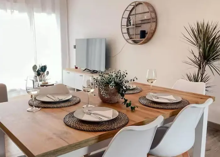 O Lar De Laura Casa Familiar Escapada Tranquila Con Piscina Y Sala De Juegos Cerca De Tatil Evi Vigo