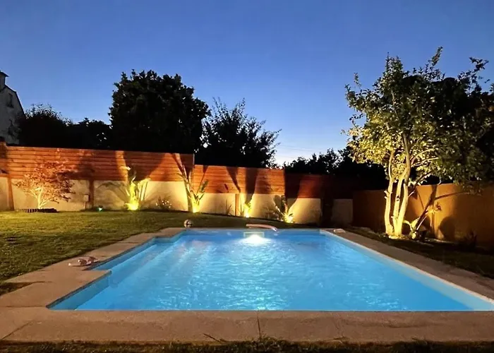 O Lar De Laura Casa Familiar Escapada Tranquila Con Piscina Y Sala De Juegos Cerca De Tatil Evi *