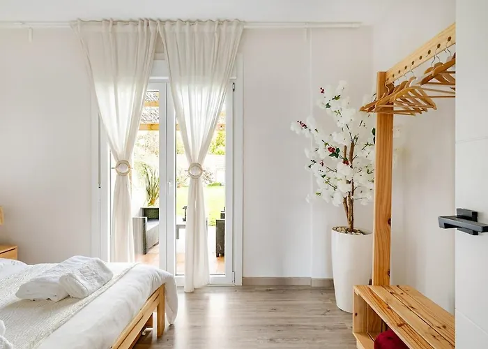 O Lar De Laura Casa Familiar Escapada Tranquila Con Piscina Y Sala De Juegos Cerca De Tatil Evi Vigo