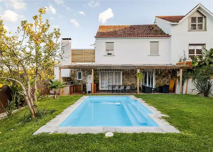 O Lar De Laura Casa Familiar Escapada Tranquila Con Piscina Y Sala De Juegos Cerca De Tatil Evi *